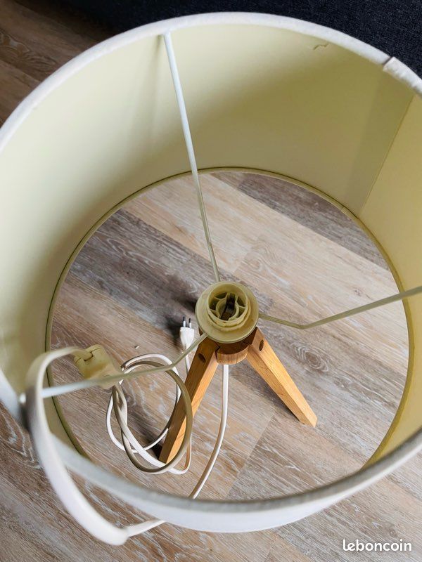 Lampe de table (image 3)