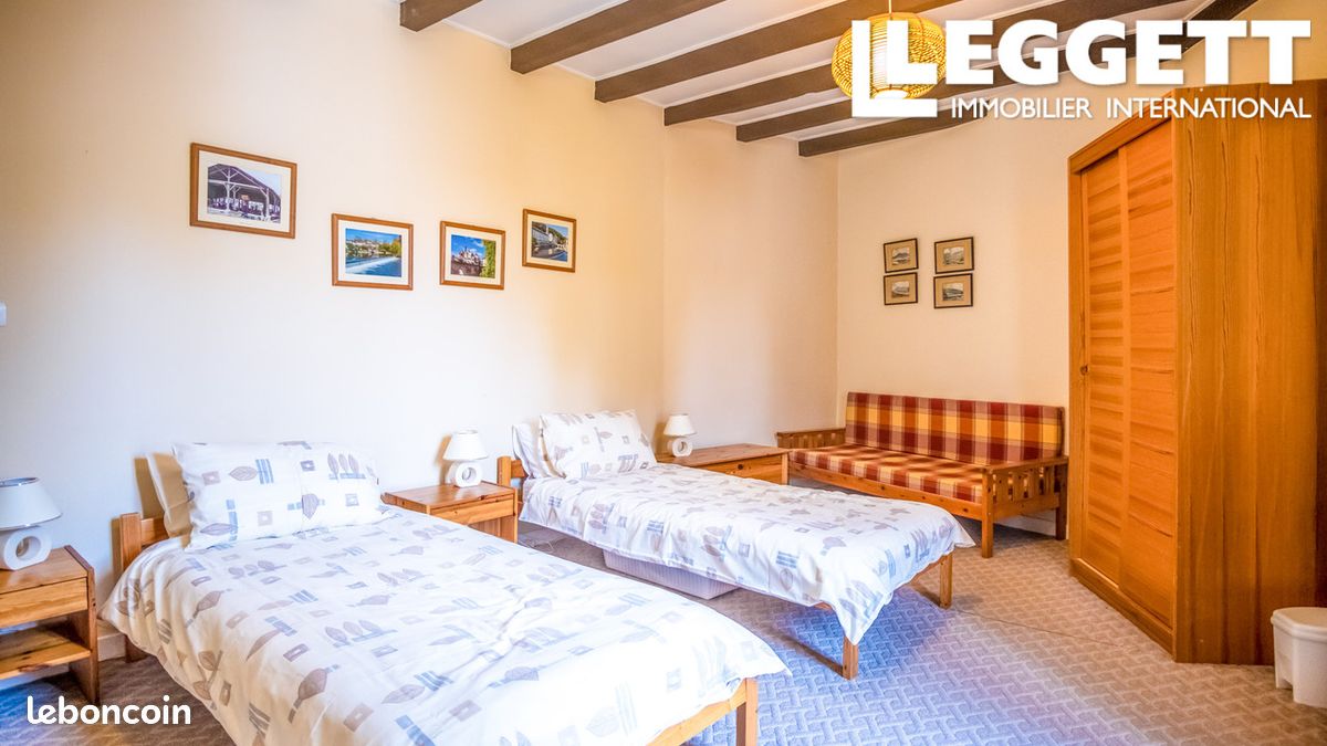 Maison 5 pièces 146 m² - Villebois-Lavalette 16320 (image principale 7)