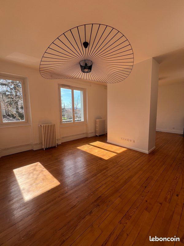 Appartement 4 pièces 93 m² · à Clermont-Ferrand · 93 m² · 890 €/mois
