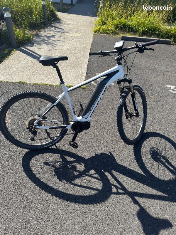 VTT électrique FOCUS JARIFA 129 DONNA 2017 Vélos