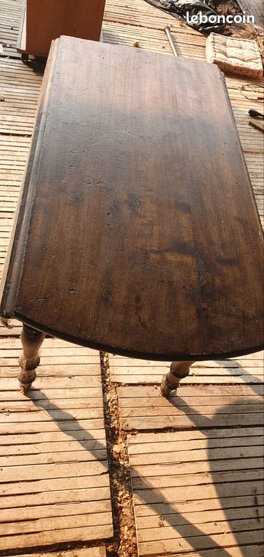 Table ronde avec rallonges (image 1)
