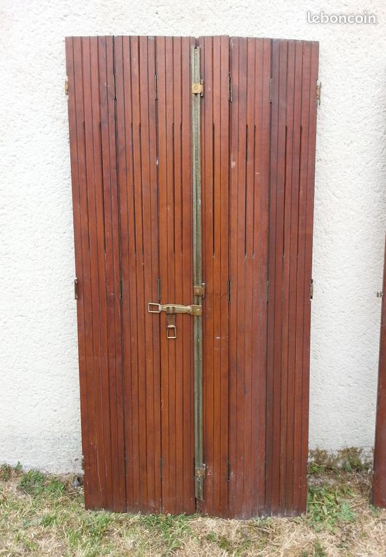 Fenêtre en bois double vitrage avec volets (fenêtre 2) (image 2)