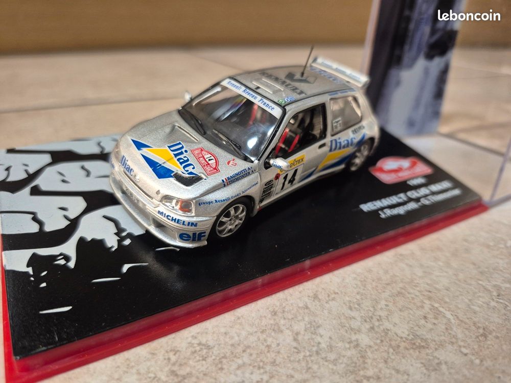 RENAULT Clio Maxi Présentation Course EAGLE 1/43 en boite