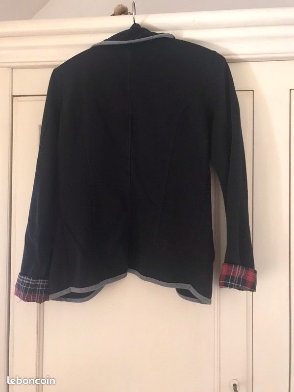 Veste noire (image 2)