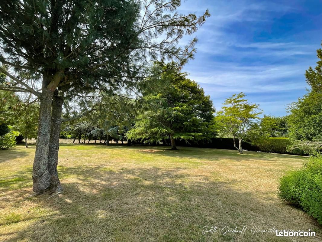 Maison 13 pièces 290 m² · à Pléhédel · 290 m² · 676 000 €