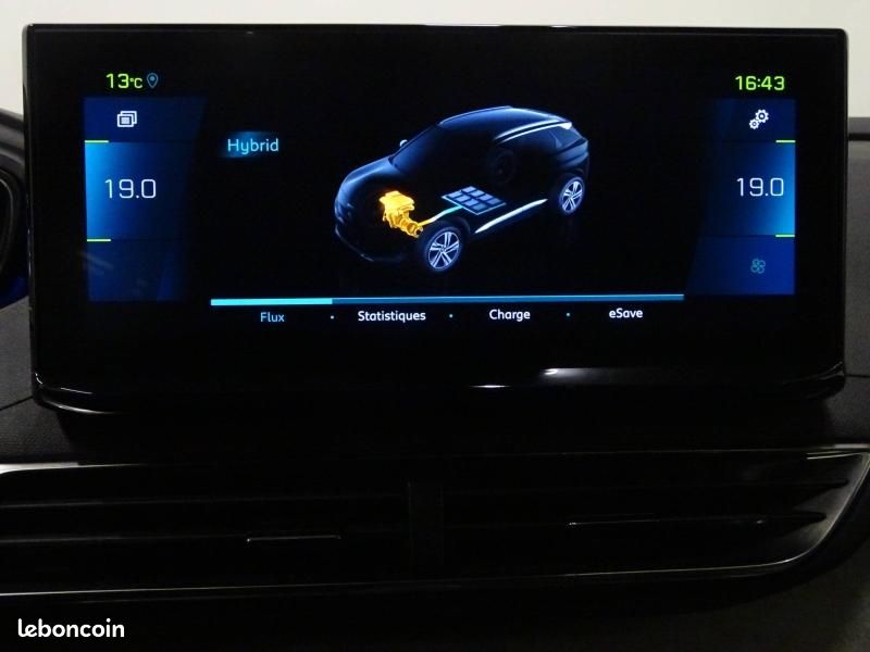Peugeot 3008 HYBRID 225ch GT Pack e-EAT8 (image 19)