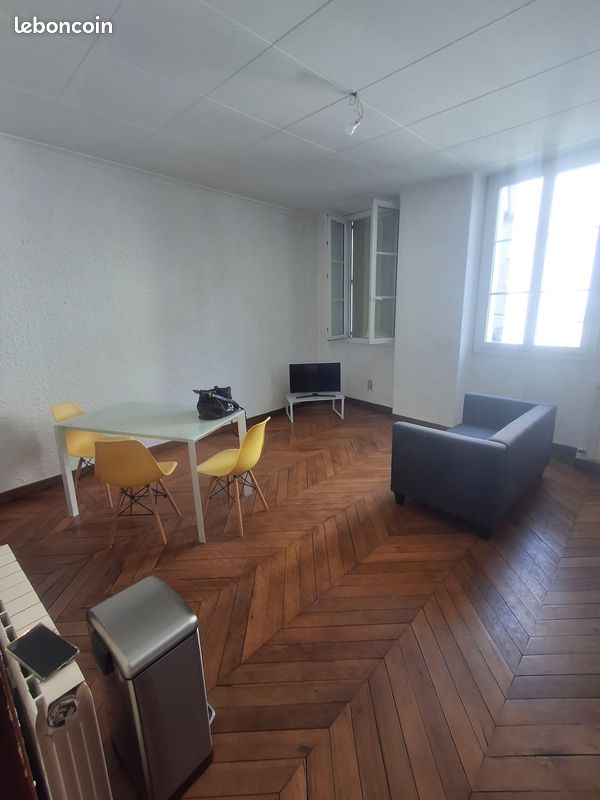 Appartement 2 pièces 55 m² · à Romans-sur-Isère · 55 m² · 550 €/mois