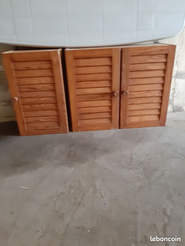 A vendre 2 petits éléments de cuisine en bois (image 1)