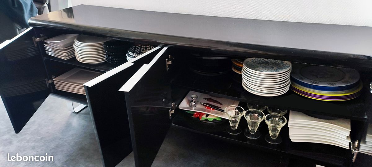 Buffet laqué noir (image 3)
