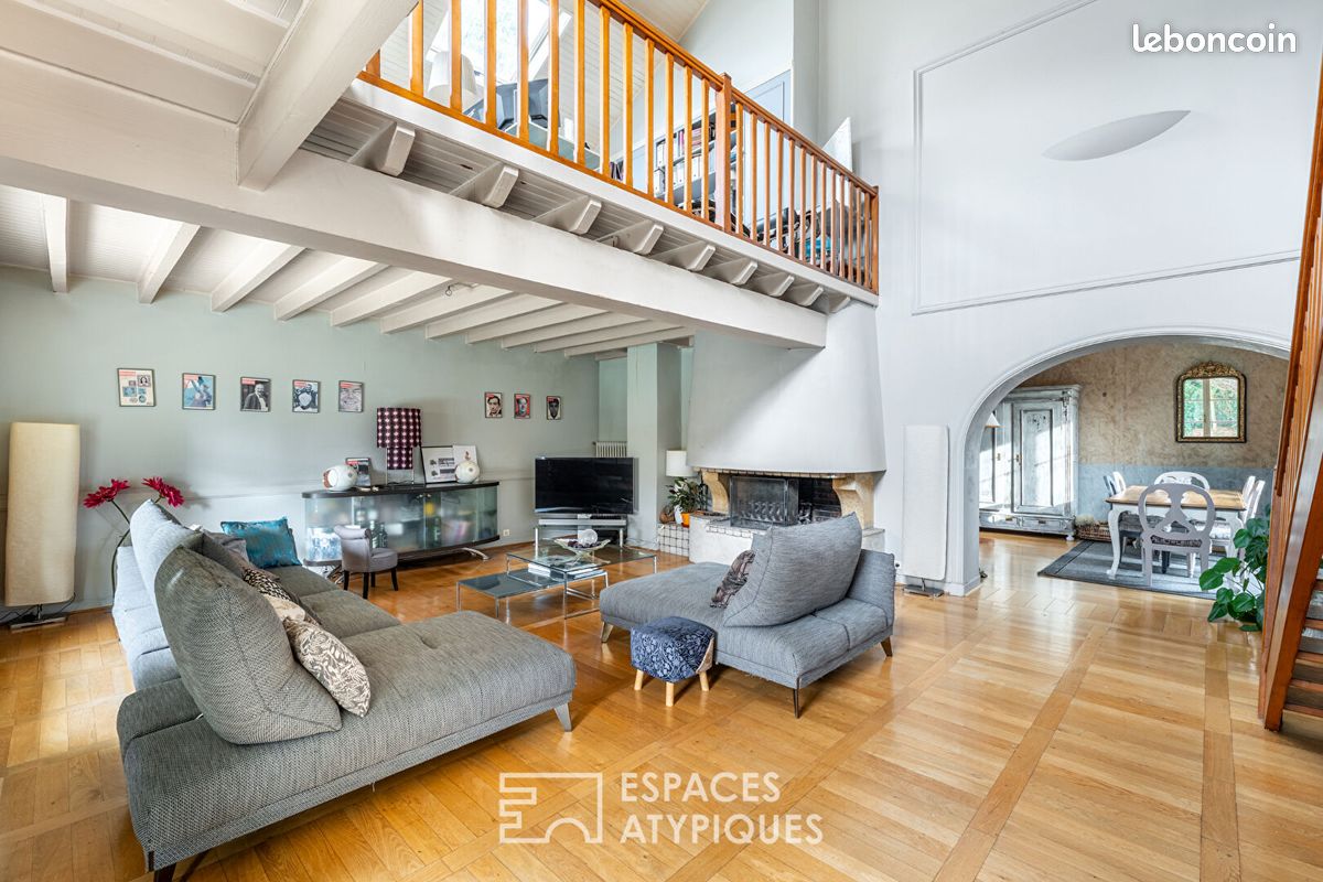 Maison 8 pièces 320 m² · à Villefranche-sur-Saône · 320 m² · 849 000 €
