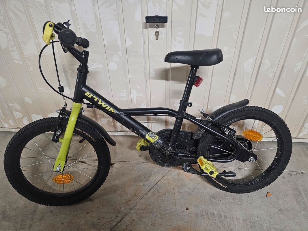 Hero Disque Velo Velo Btwin Dark Hero 500 Noir Et Jaune Vélos