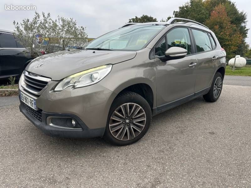 Peugeot 2008 1.2 PureTech 82 Active MOTEUR 54000 KMS AVEC FACTURE / DISTRIBUTION FAITE EMBRAYAGE NEUF (image 1)
