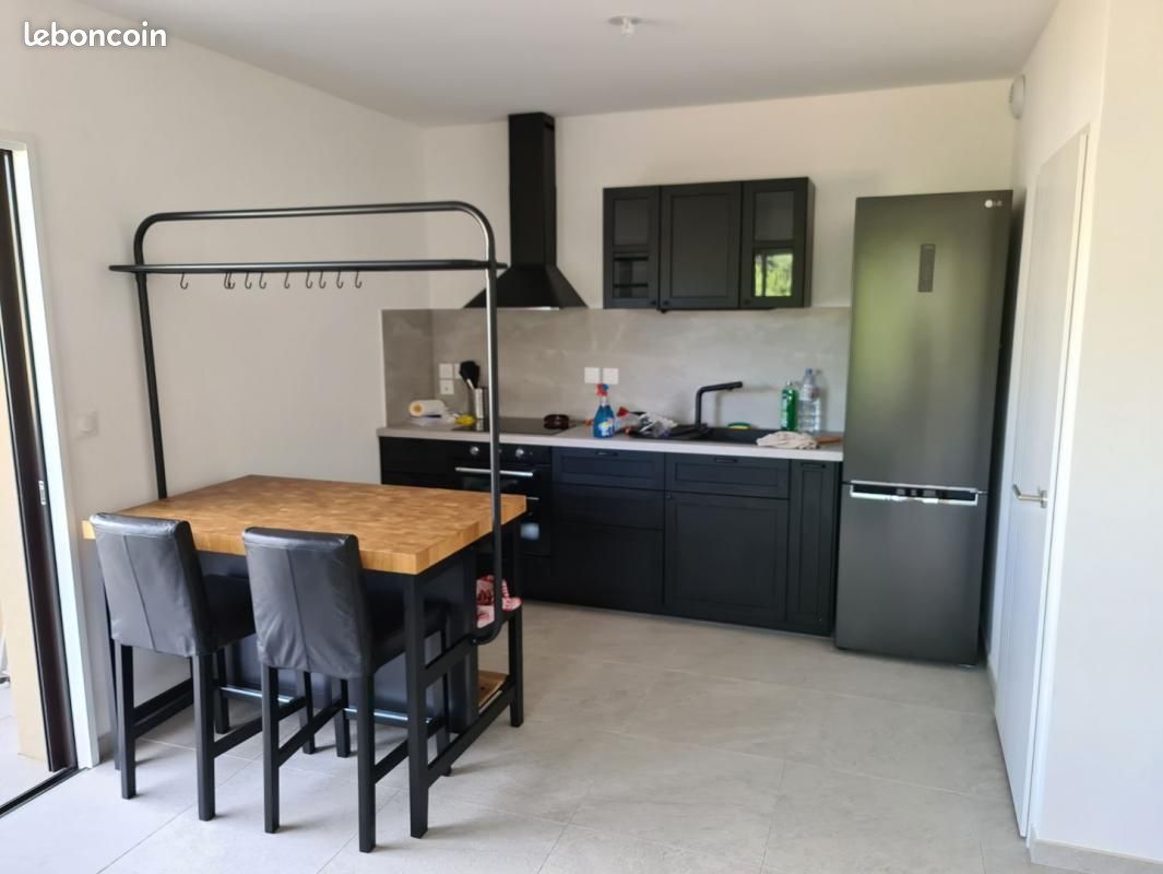 Appartement 2 pièces 46 m² · à Saint-Mandrier-sur-Mer · 46 m² · 881 €/mois