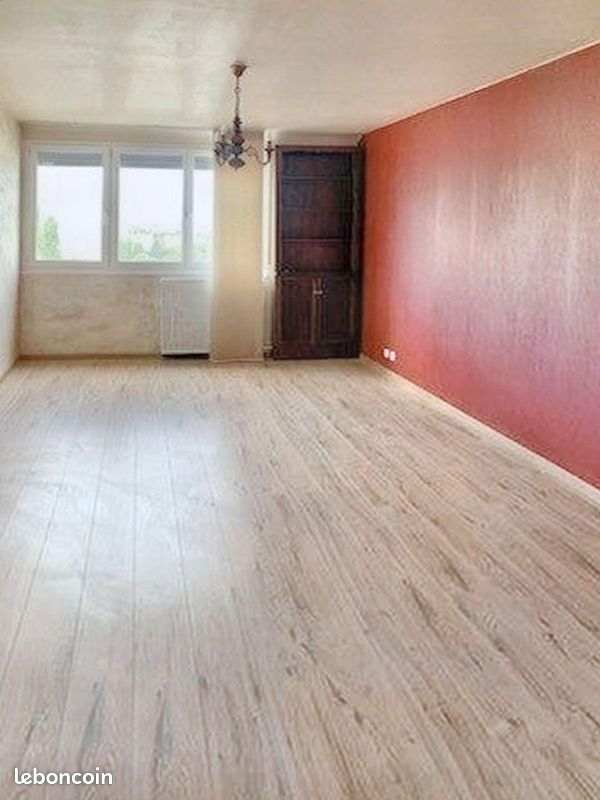 Appartement 3 pièces 67 m² · à Saint-Étienne · 67 m² · 550 €/mois