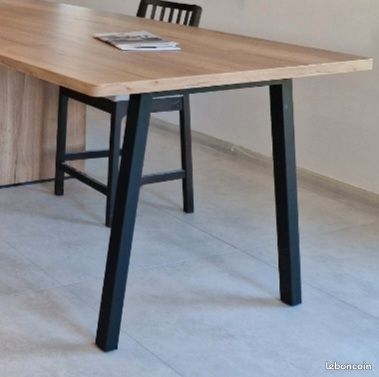 Pied de table (image 3)