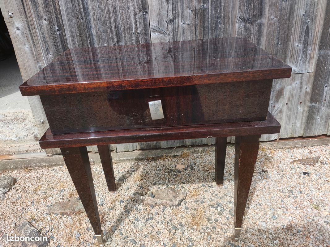 Table de chevet (image 1)