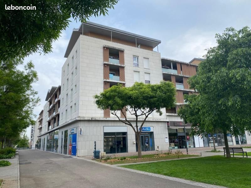Appartement 2 pièces 45 m² · à Décines-Charpieu · 45 m² · 750 €/mois