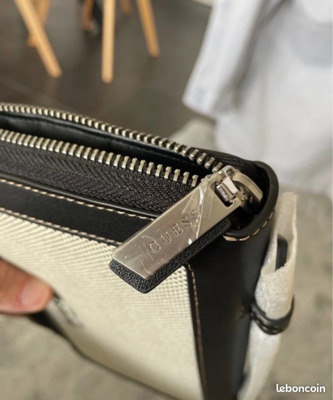 Pochette à main (image 7)