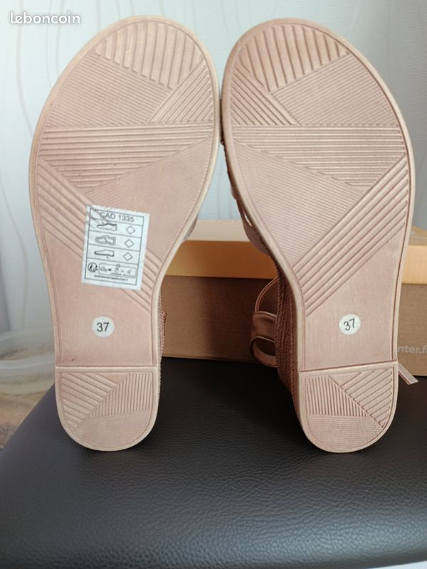 Nue pied femme (image 5)