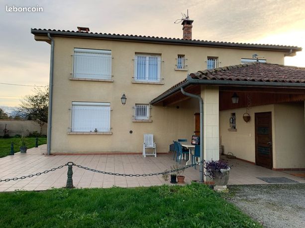 Maison 163 m2 et dépendances sur 2100m2