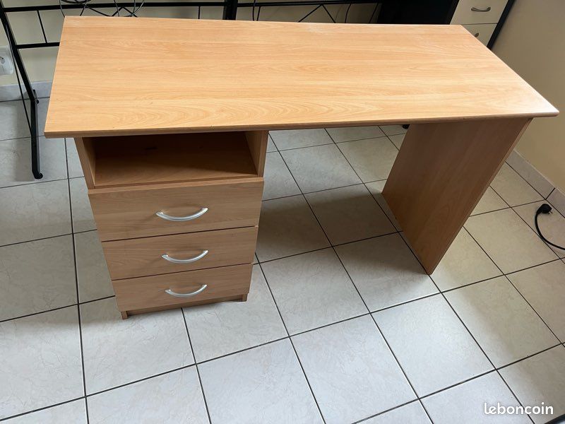 À vendre Bureau (image 1)