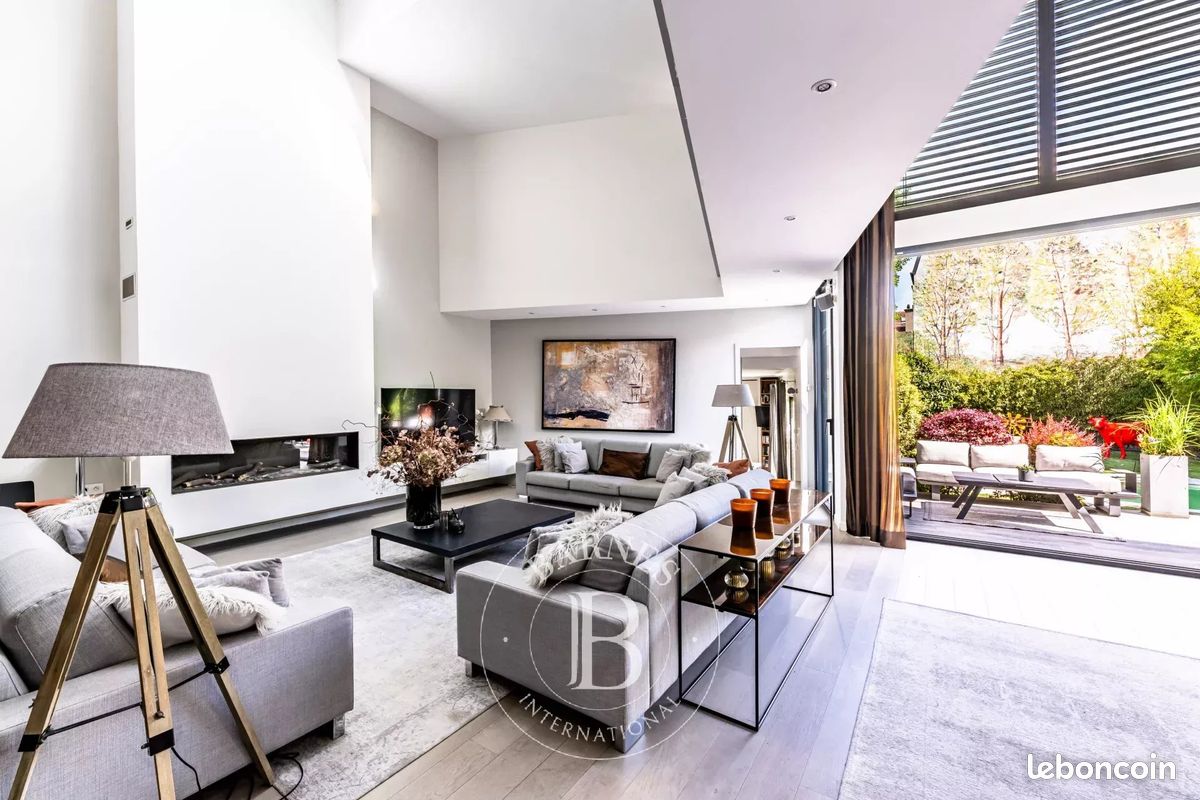 Maison 8 pièces 293 m² · à Colombes · 293 m² · 2 100 000 €