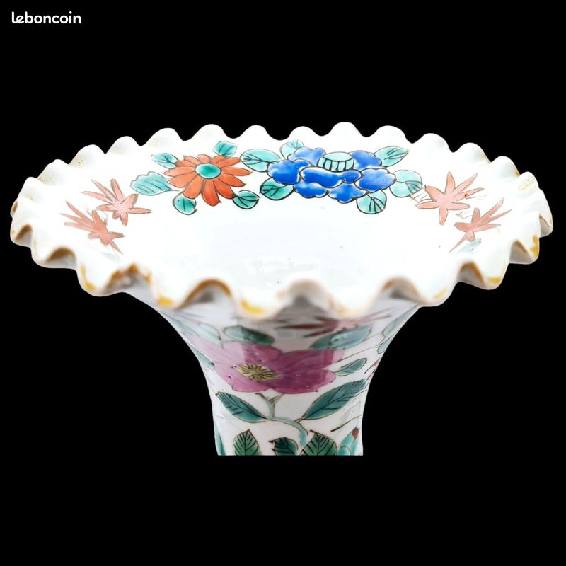 Vase Japonais porcelaine période Meiji (1868-1912) - Samouraï et dame en kimono faisan, fleurs de cerisier, érables rouges, Mont Fuji (image 17)