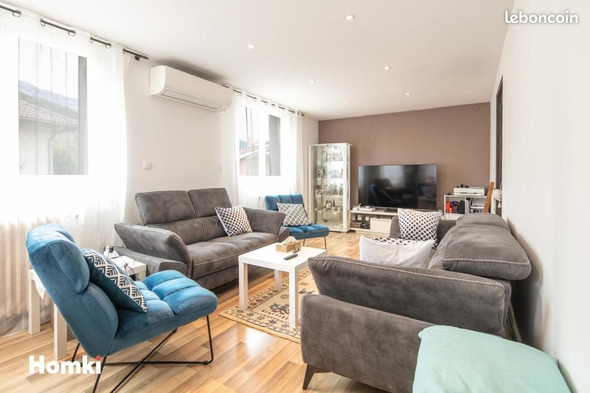 Maison 8 pièces 173 m² · à Varces-Allières-et-Risset · 173 m² · 370 000 €
