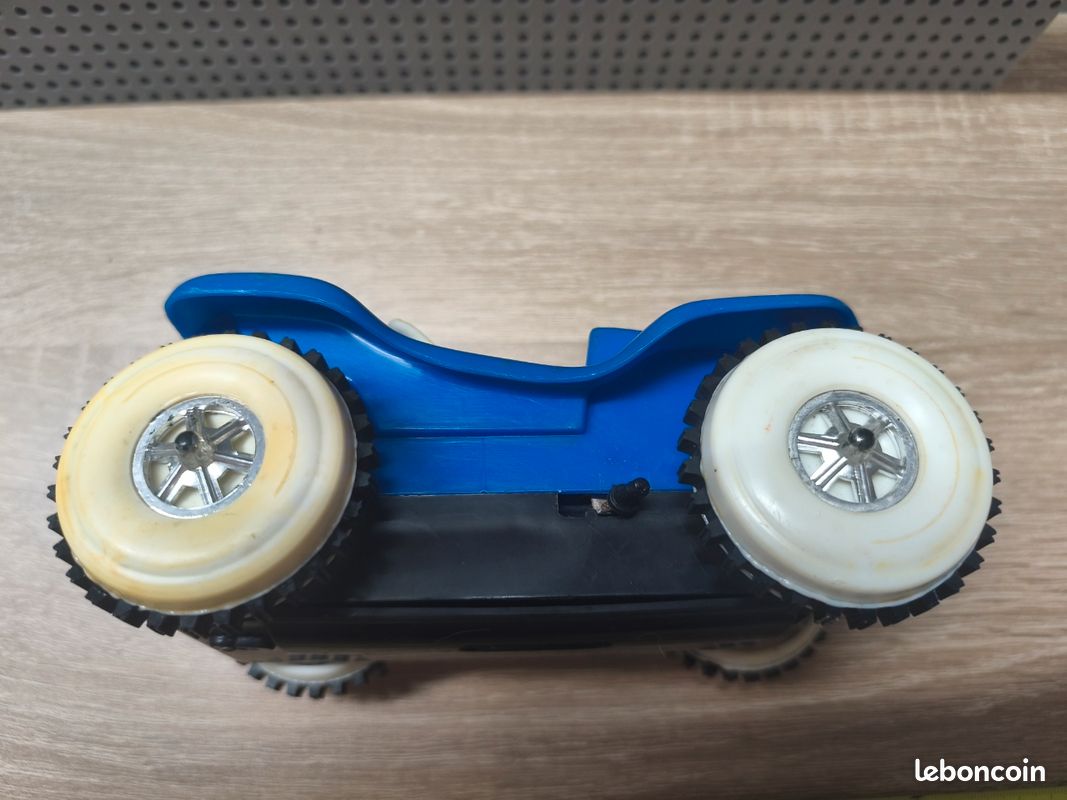 Buggy bleu électrique en plastique Mickey Mouse Club (1980) (image 5)