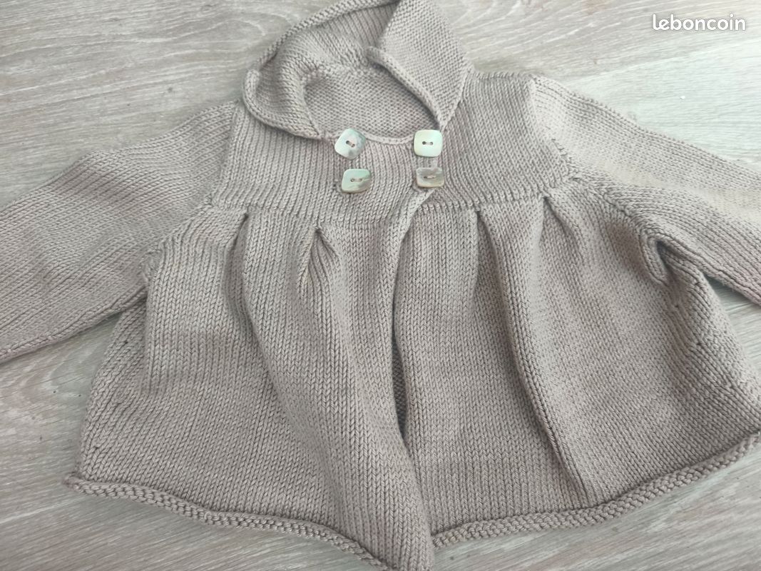 Gilet bébé fille 6/12 mois (image 1)