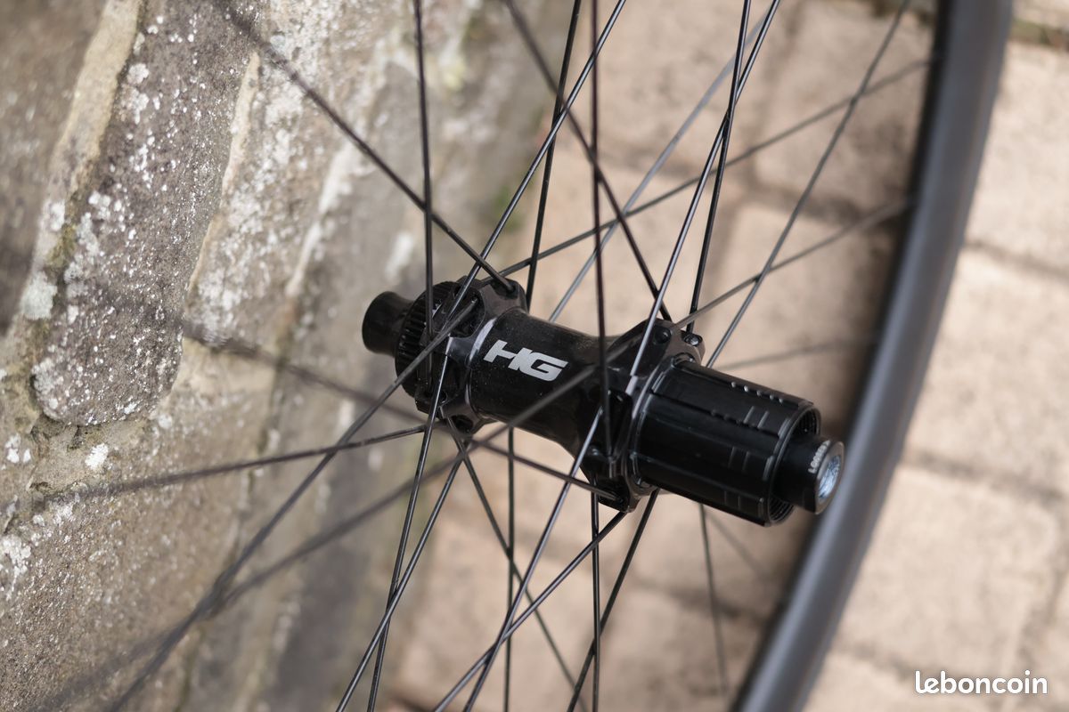 Paire De Roues Carbone Cannondale Hollowgram HG 35 Disc - Tubeless, 700C, Frein à Disque, Occasion