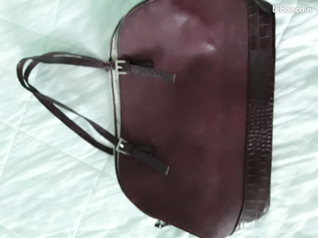 Sac à main Bordeaux (image 1)