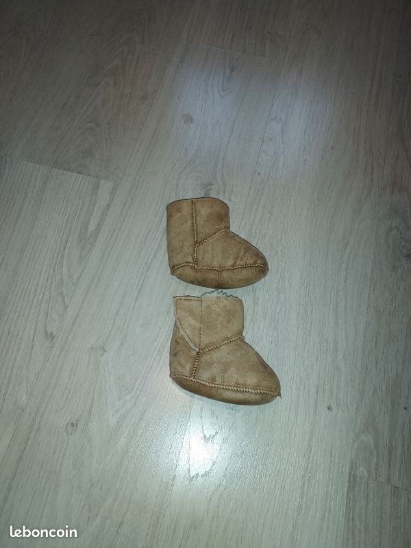 Chaussons bébé fourrés (image 1)