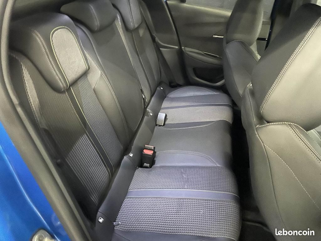 PEUGEOT 208 1.5 BlueHDi 100 GT Line - Sièges chauffants, Carplay, Caméra (image 13)