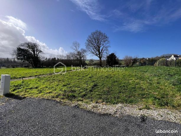 Terrain 922 m² Plomodiern