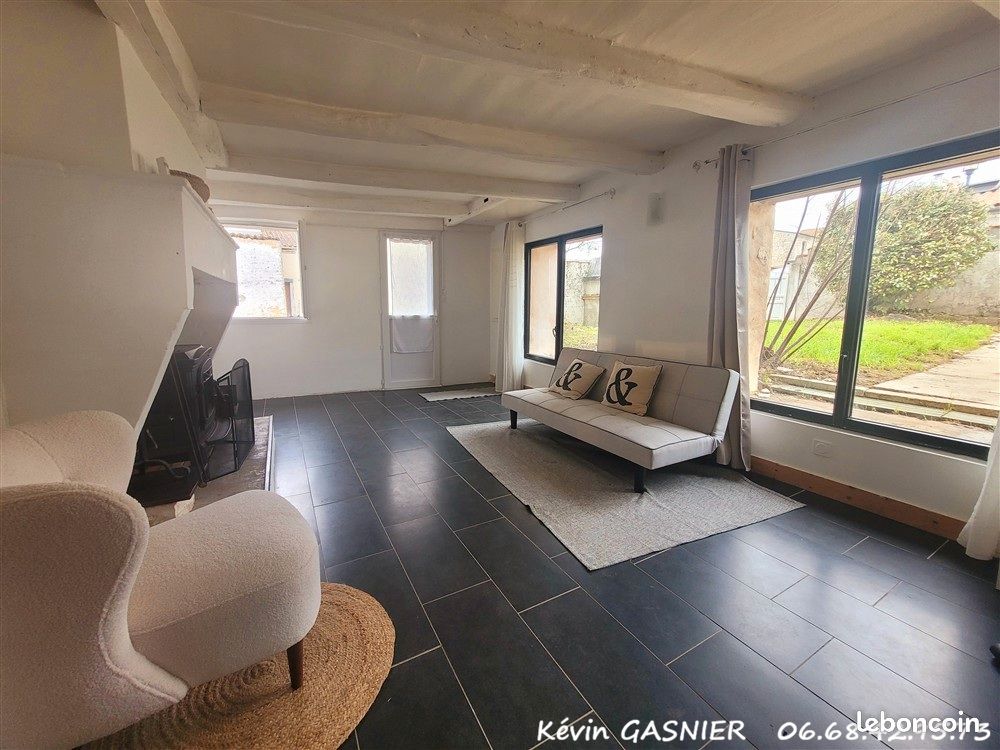 Maison 5 pièces 115 m² · à Saint-Coutant-le-Grand · 115 m² · 199 000 €