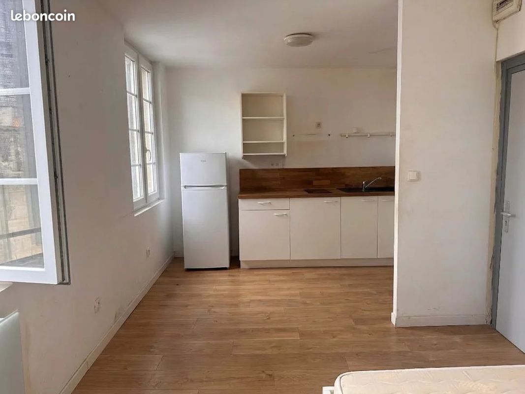 Appartement 1 pièce 21 m² · à Niort · 21 m² · 479 €/mois