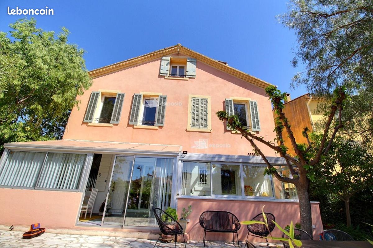 Appartement 2 pièces 69 m² · à Le Castellet · 69 m² · 335 000 €