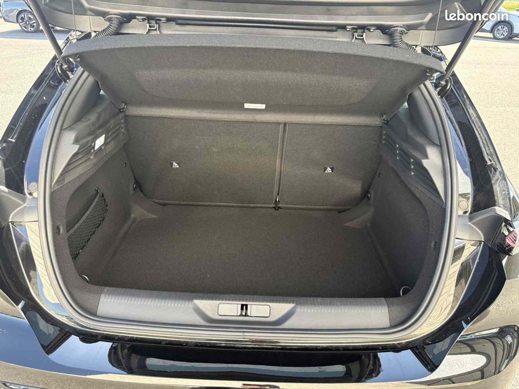 Peugeot 308 1.5 BLUEHDI 130CH S&S ALLURE EAT8 (image 10)