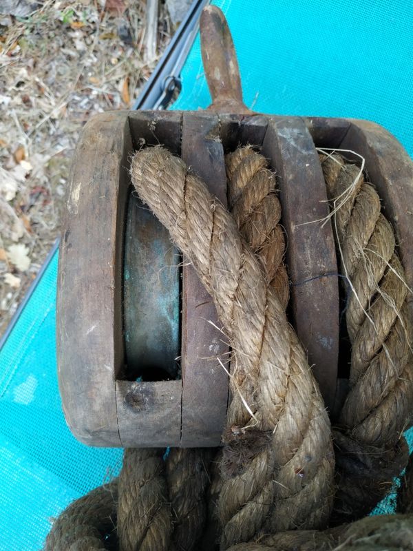 Ancien palan à corde 2 poulies de 3 roues laiton - Équipement nautisme