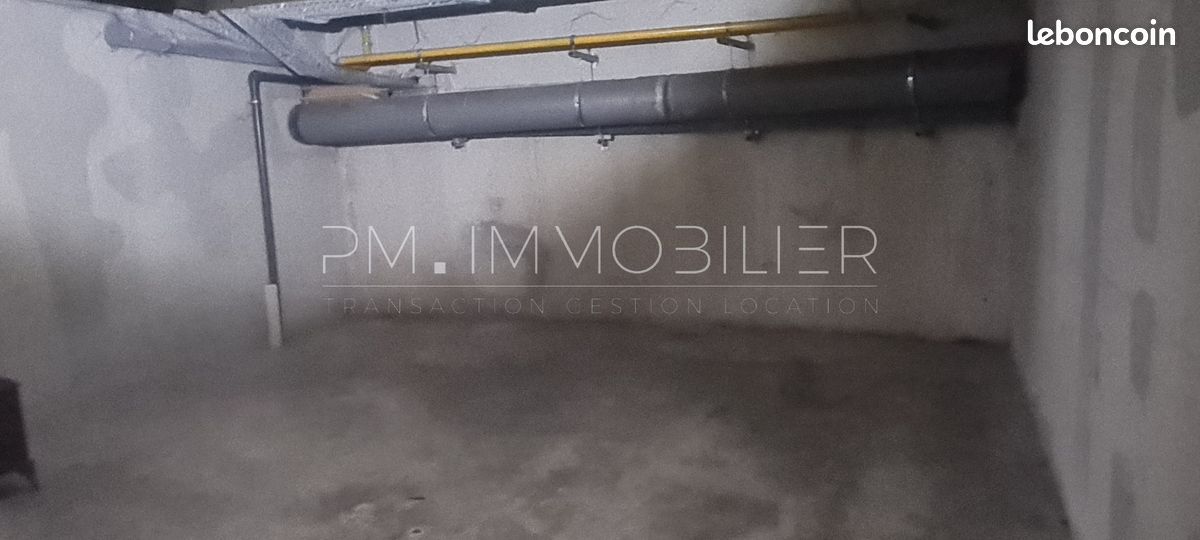 Parking 14 m² · à Marseille · 14 m² · 150 €/mois