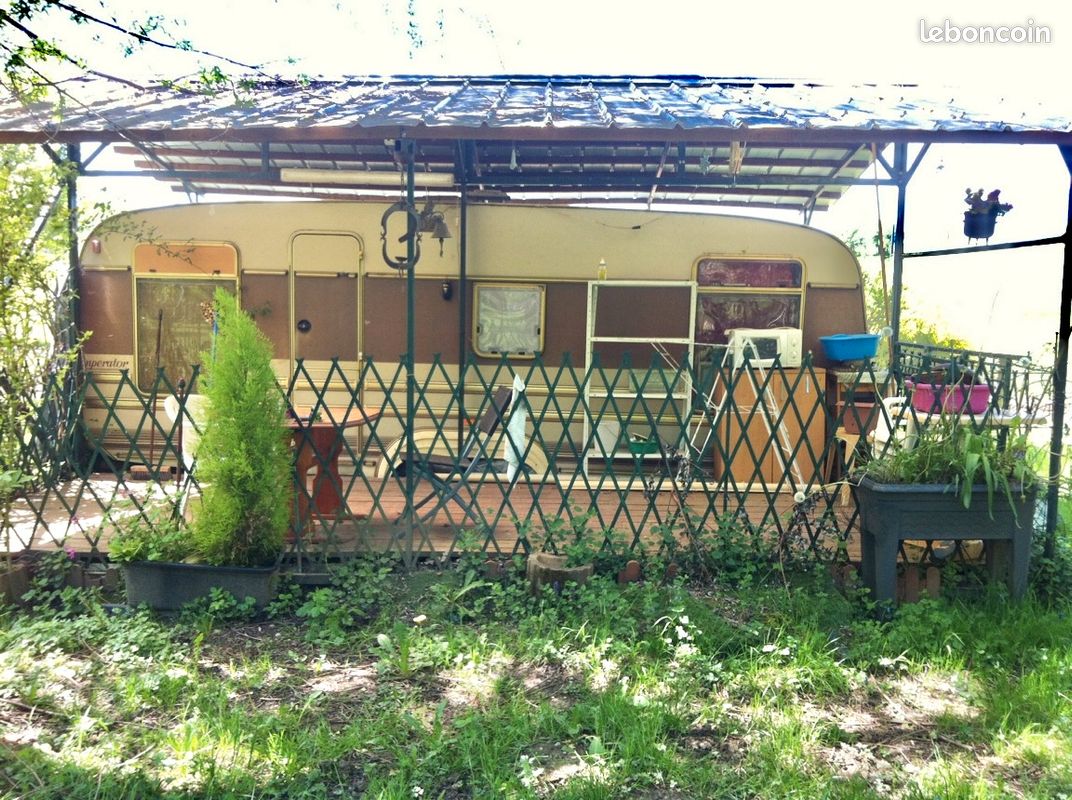 Local commercial 2 pièces 10 m² · à Saint-Paul-sur-Yenne · 10 m² · 350 €/mois