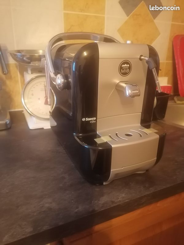 Machine à café Lavazza neuve (image 2)