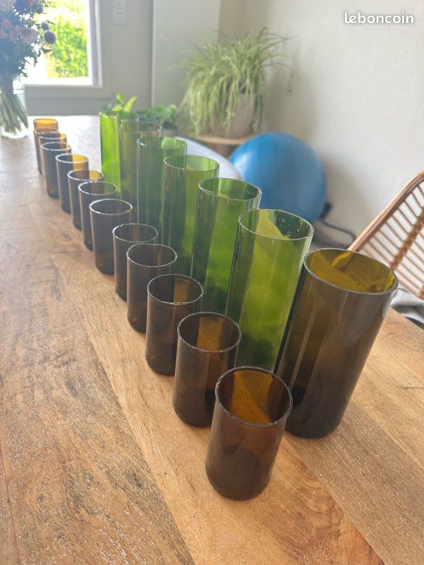 Vases « Q » de bouteille (image 1)