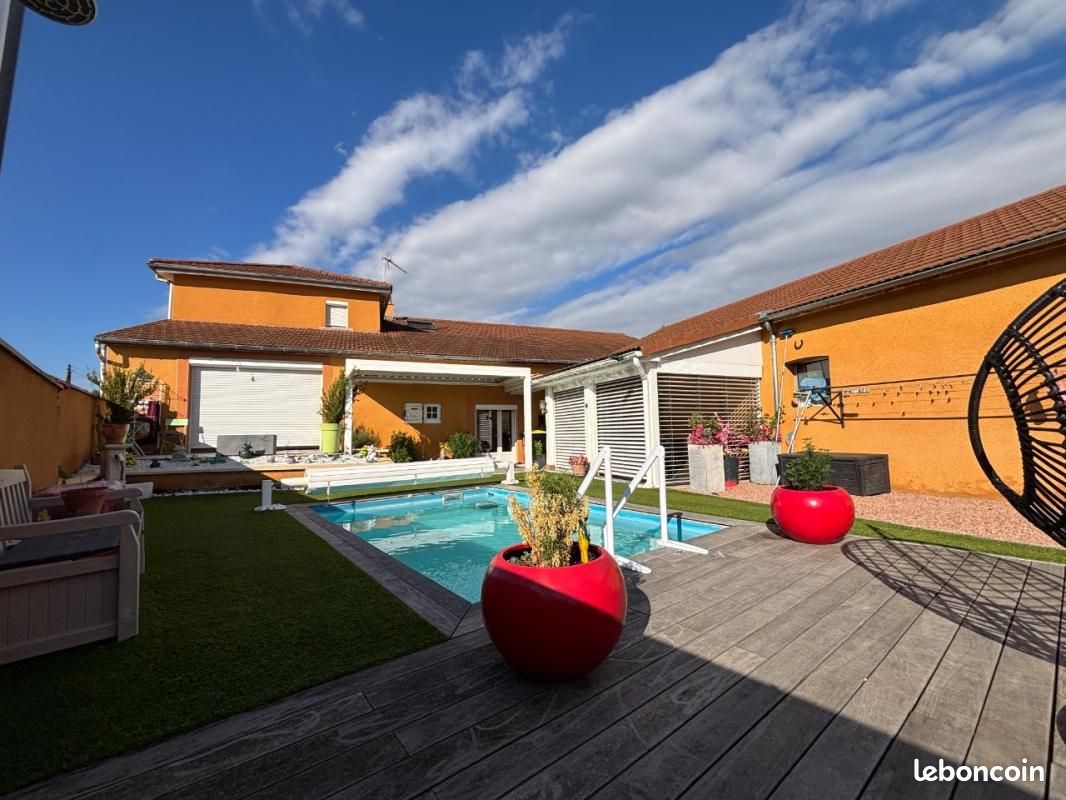 Maison 5 pièces 120 m² · à Ouches · 120 m² · 340 000 €