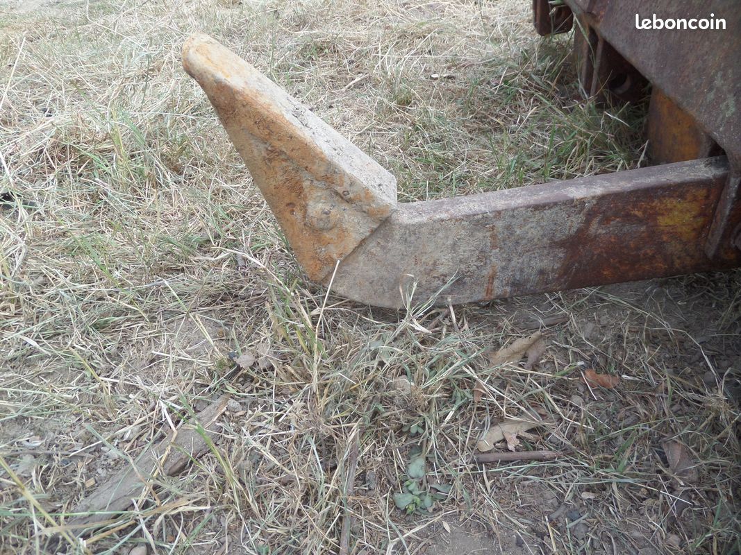 Ripper bulldozer (image 3)