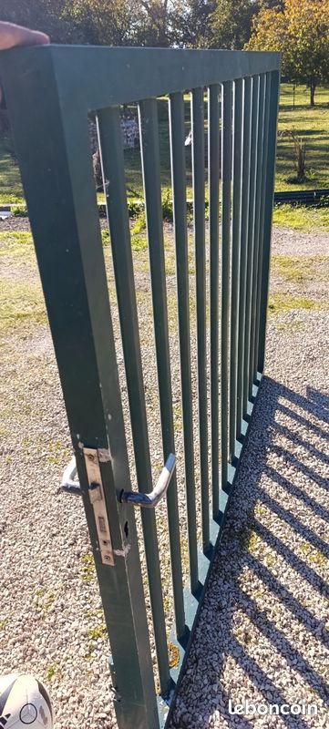 Portillon en aluminium (image 2)