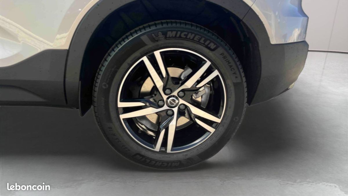 VOLVO XC40 B3 163 ch DCT7 Plus (image 16)