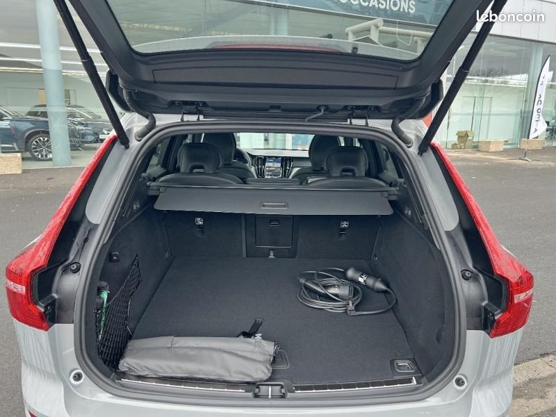 Volvo XC60 T6 Hybride Rechargeable 350ch Plus Style Dark Geartronic 8 AWD (image 6)