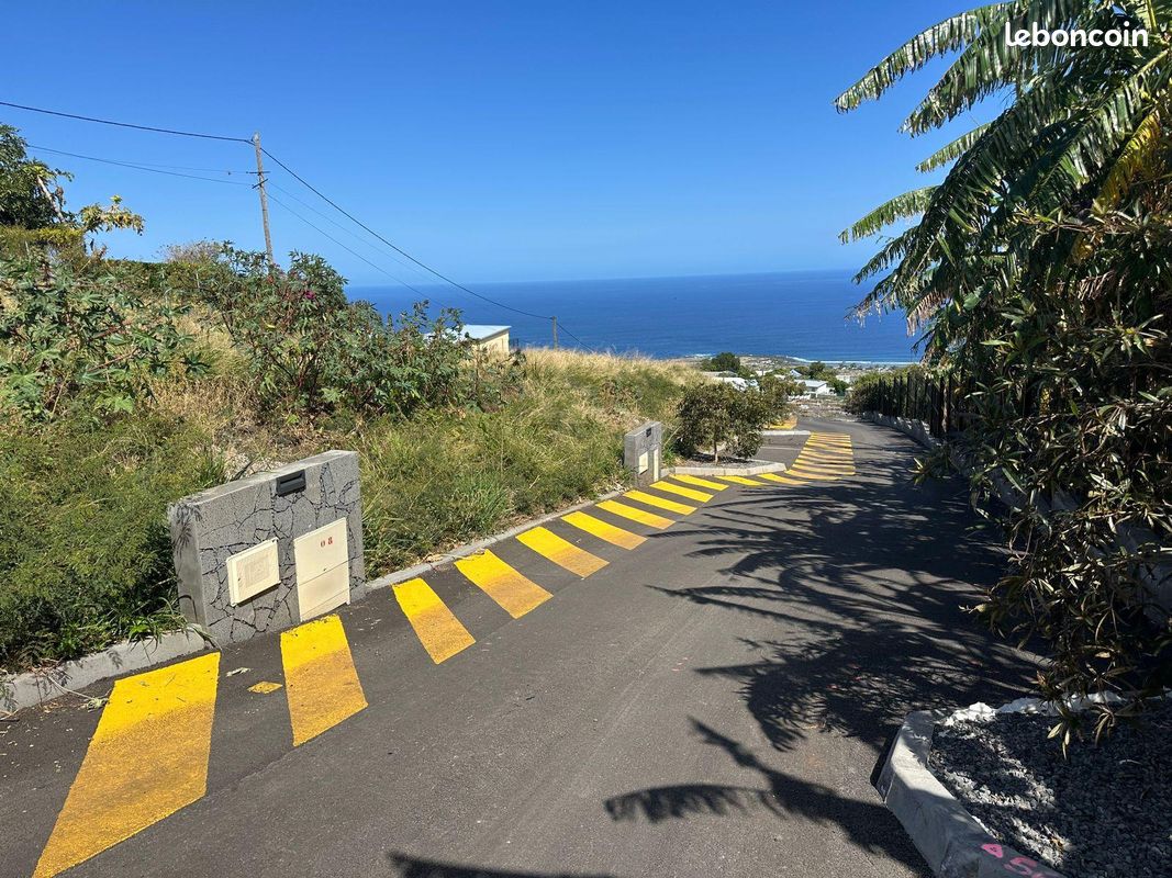 Terrain 320 m² · à Saint-Leu · 320 m² · 236 000 €